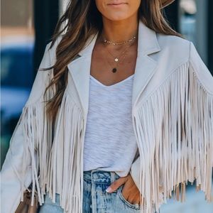 WALFORD CROPPED FRINGE FAUX SUEDE
JACKET - SAND
